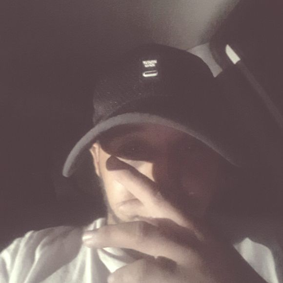 Meet your Posher, José - Picture 1 of 1